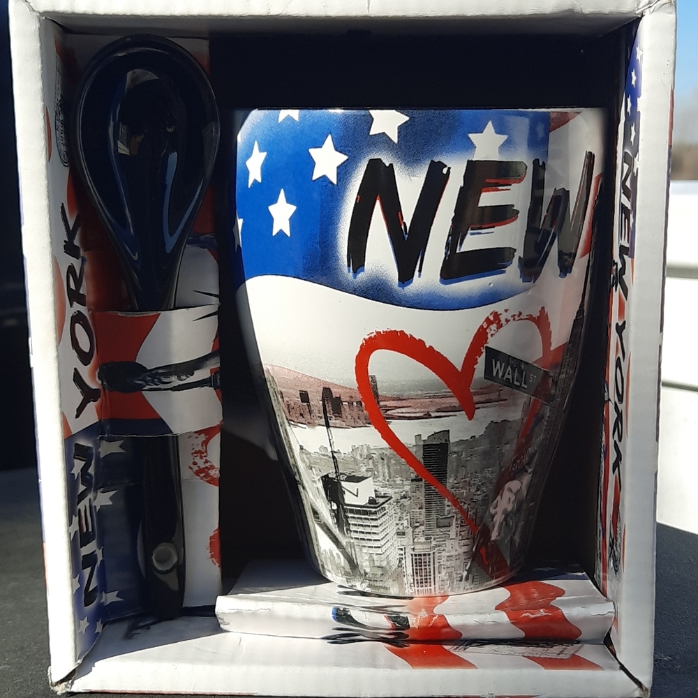 New York Souvenir mug with spoon